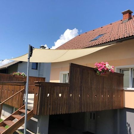 Apartma Kreda Mojstrana Exteriör bild